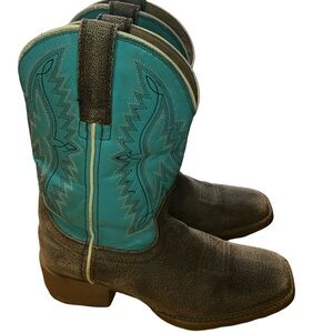 Women’s ariat cowboy boots